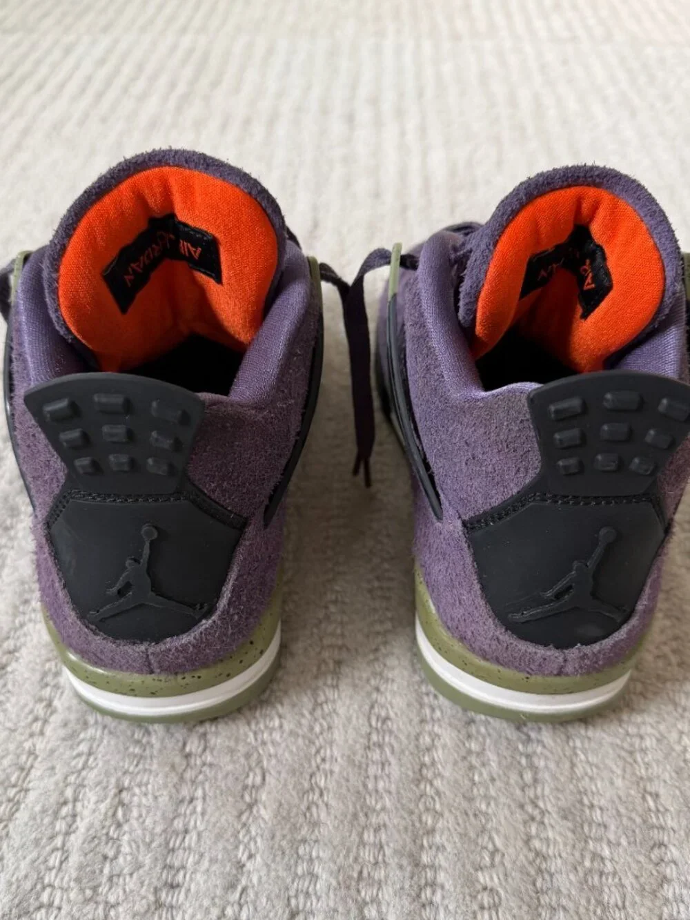 Retro Air Jordan 4 - Canyon Purple - Women 7 / Kids 5.5